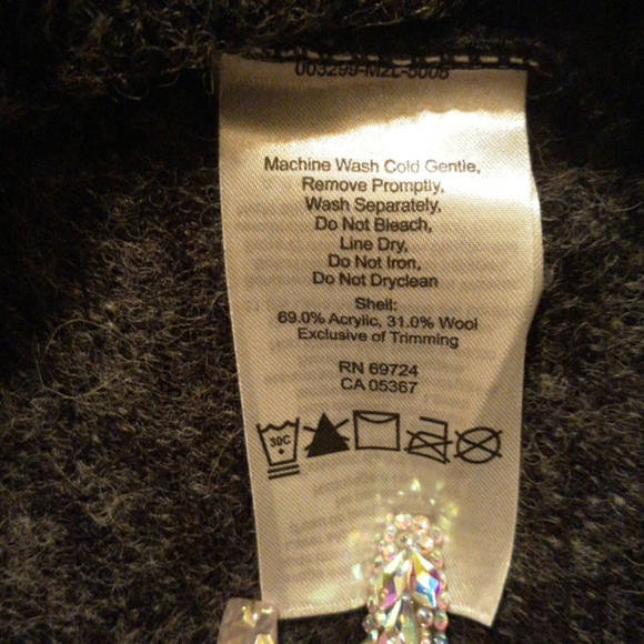 Columbia Sweater - Picture 5 of 5